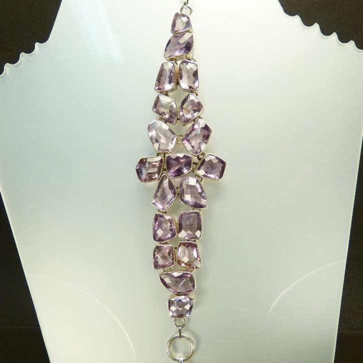 Silberarmband mit fac. Amethyst