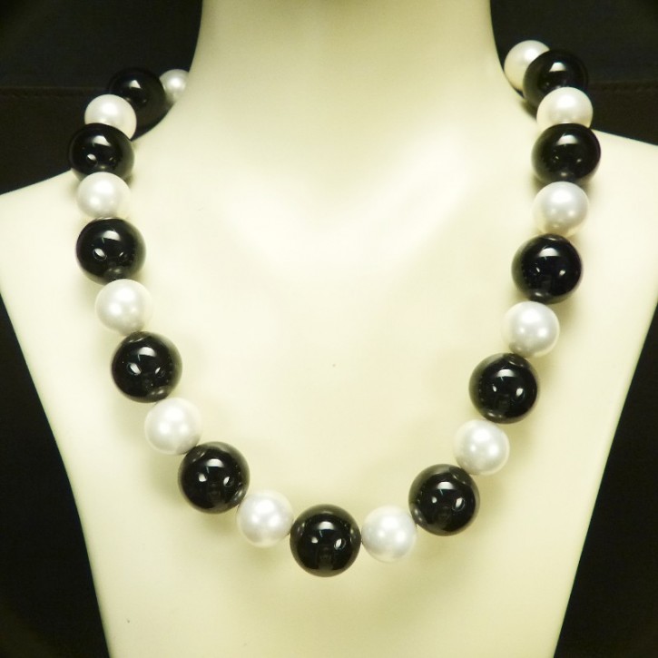 Klassische Kugelkette schwarz/weiß