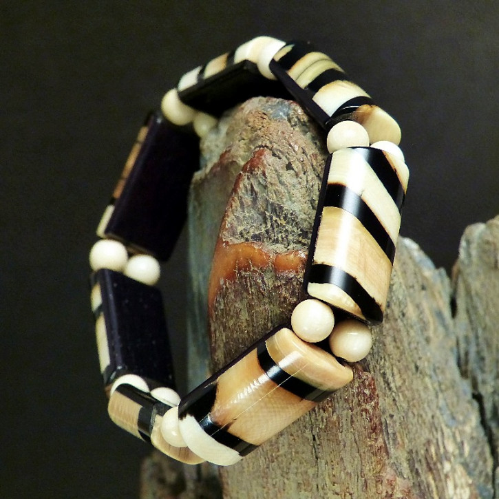 Mammut-Armband mit Zwischenperlen