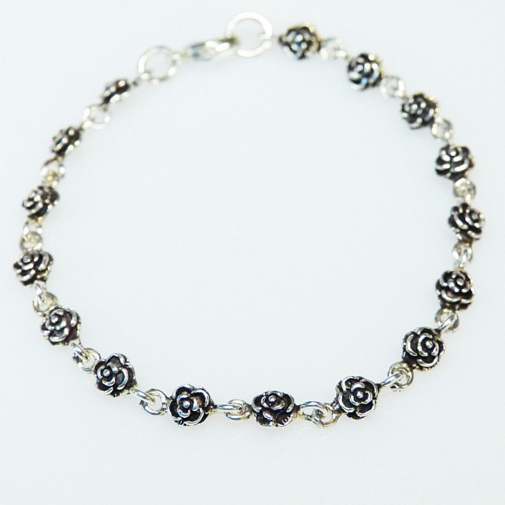 schmales Silberarmband mit Rosenmotiv