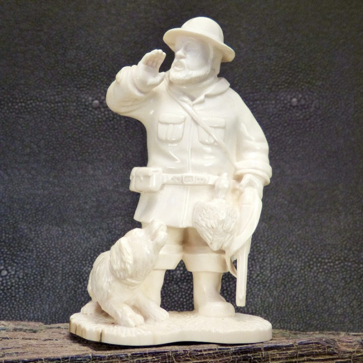 Jäger mit Hund aus Mammut