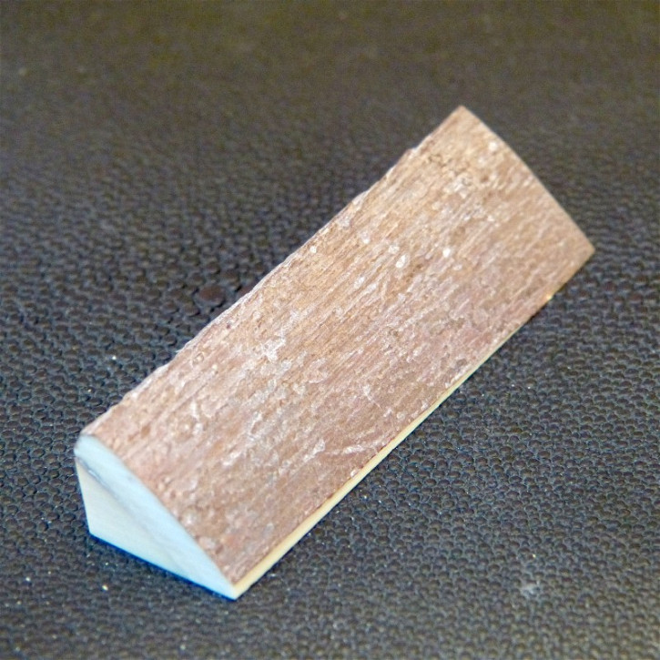 Mammut-Dreikant ca. 66x17,5x14mm