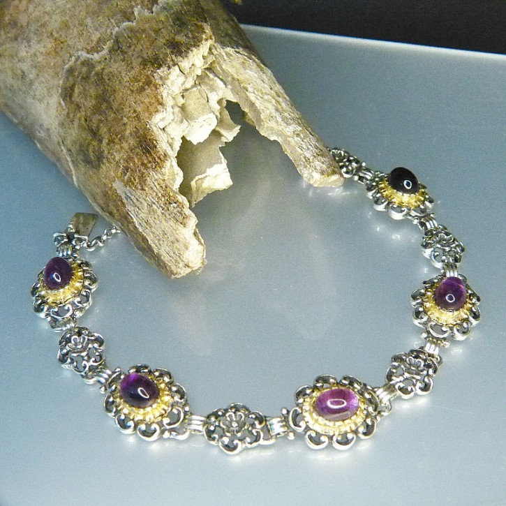 Silberarmband mit Amethyst