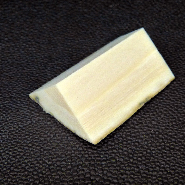 Mammut-Dreikant ca. 40x22x22mm