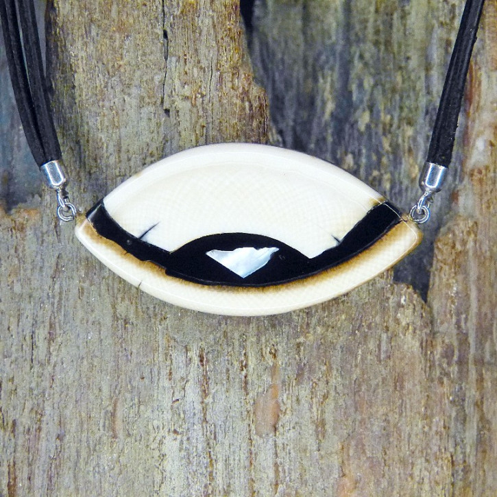 Mammut-Collier mit Perlmutt
