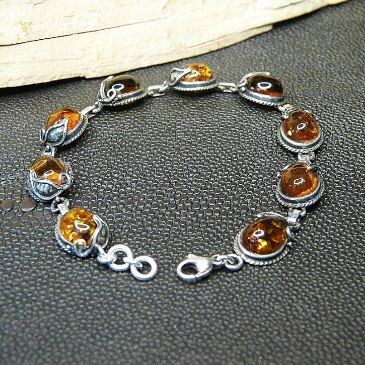 Silberarmband mit Bernstein