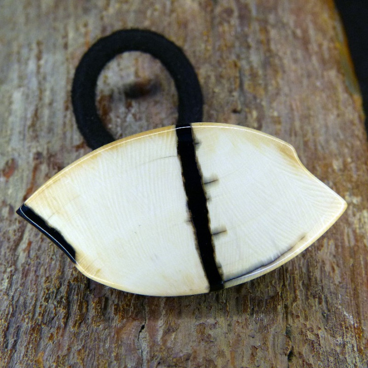 Mammut-Haarschmuck mit Gummi