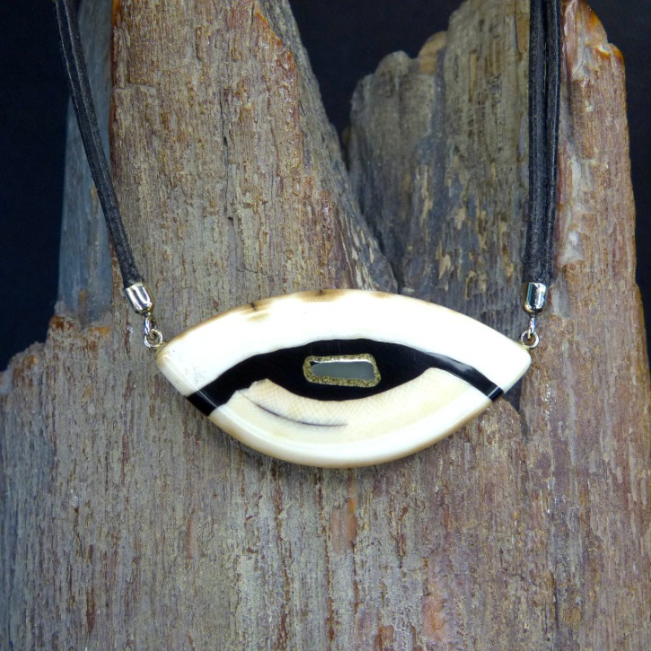 Mammut-Collier mit Jade