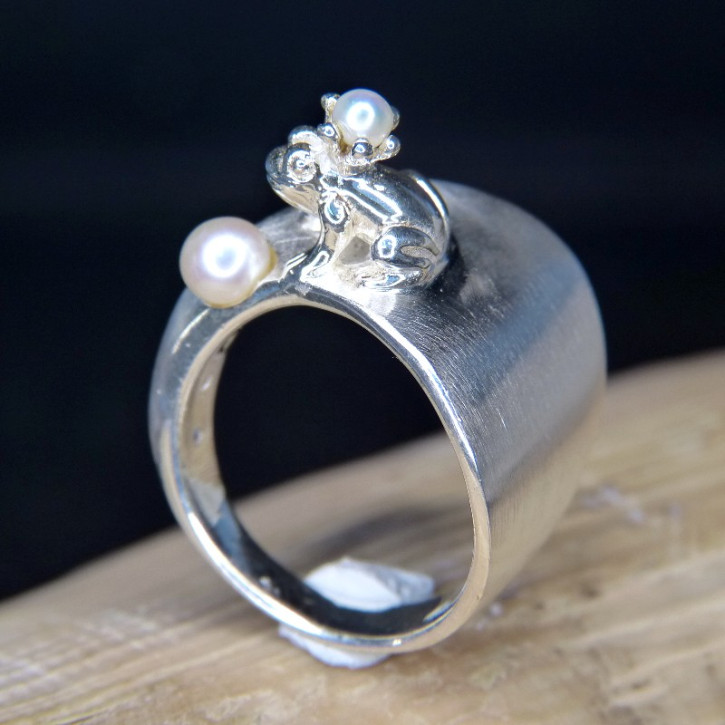 Silberring "Froschkönig" mit Perle und Zirkonia W18,8