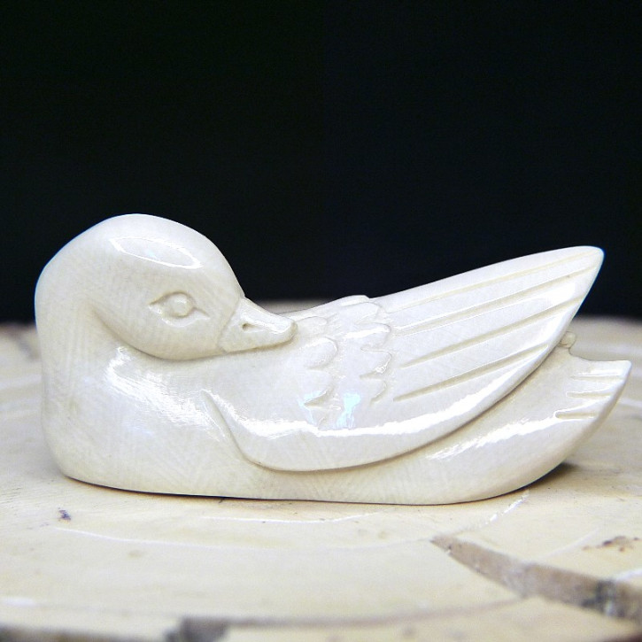 Ente aus Mammutelfenbein