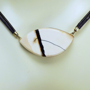 Mammut-Collier cremefarben