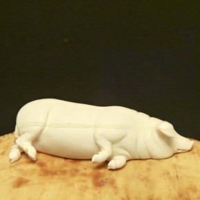 Schwein liegend Mammut-Elfenbein