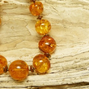 Barockkette Naturbernstein verlaufend