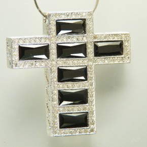 Silber-Kreuz mit Zirkonia