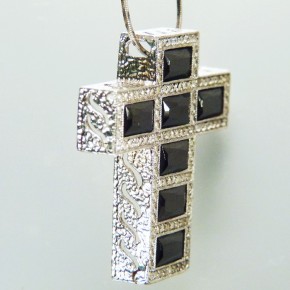 Silber-Kreuz mit Zirkonia