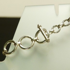 Silberarmband mit fac. Amethyst