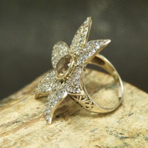 Seesternring mit Rauch- und Weißtopas W18