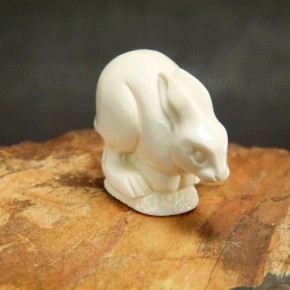 laufender Hase aus Mammut