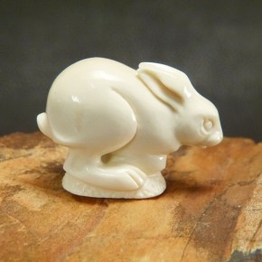 laufender Hase aus Mammut