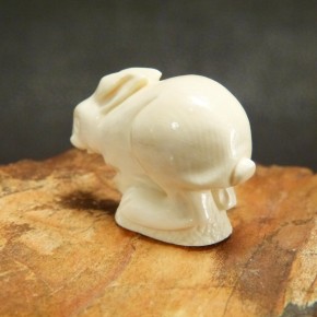 laufender Hase aus Mammut