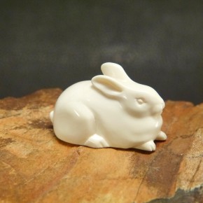 Hase sitzend