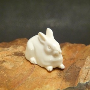 Hase sitzend