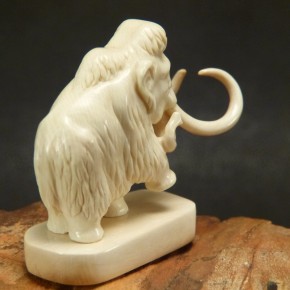 Wollhaarmammut auf Sockel