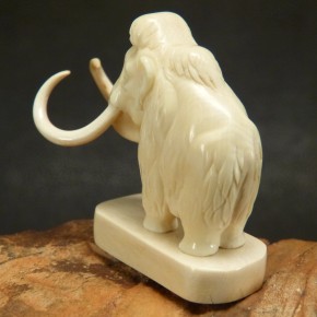 Wollhaarmammut auf Sockel