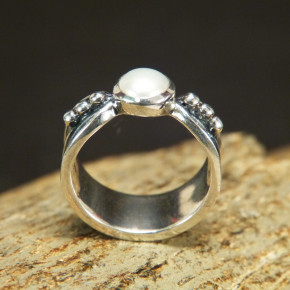 Silberring geschwärzt mit Süßwasserperle Größe 56 (Ø ca. 17,8 mm)