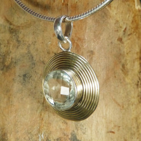 Silberanhänger mit Peridot