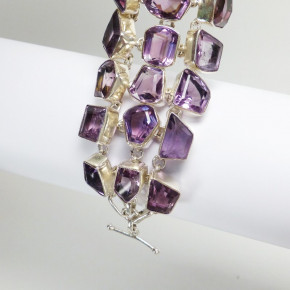 breites Silberarmband mit Amethyst