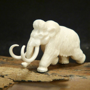 helles Mammut mit feinem Fell