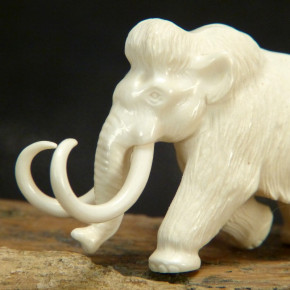 helles Mammut mit feinem Fell