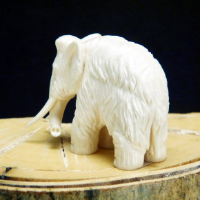 Mammut mit leichten Färbungen