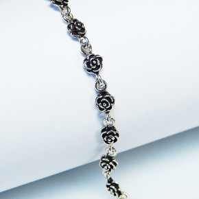 schmales Silberarmband mit Rosenmotiv