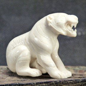 Tiger aus Mammutelfenbein