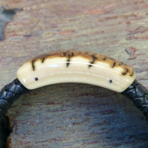 breites Armband mit toller Mammutrinde