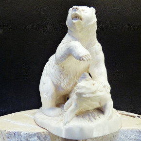 Großer Bär aus Mammut-Elfenbein