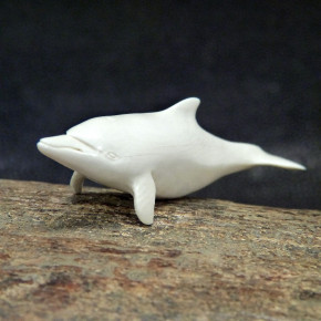 Delfin aus hellem Mammut