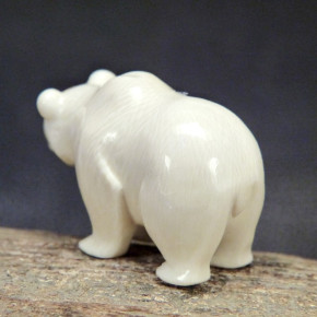 kleiner Bär aus hellem Mammut