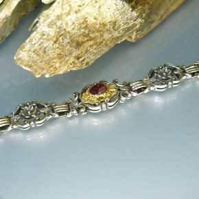 Silberarmband mit Granat