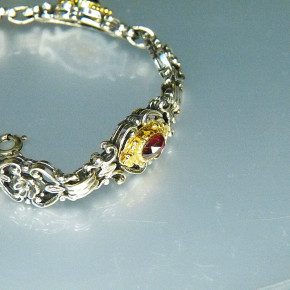 Silberarmband mit Granat