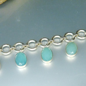 Silberarmband mit Chalcedon