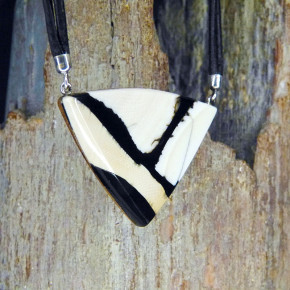 Mammut-Collier fein gemasert