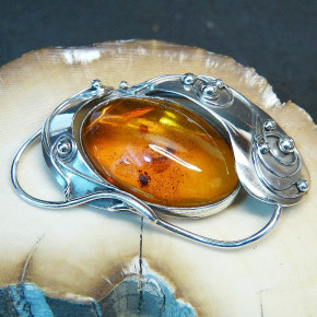 Silberbrosche ART DECO mit Bernstein