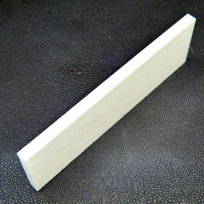 Kasein-Platte ca. 125 x 40 x 6 mm