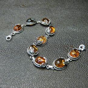 Silberarmband mit Bernstein