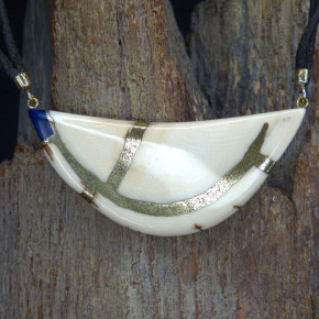 Mammut-Collier mit Lapislazuli