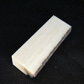 Mammut-Block mit Rinde ca. 66 x 17 x 22 bis 29mm