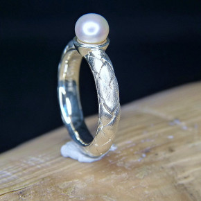 Silberring mit Perle Marke "Alraune" W17,2